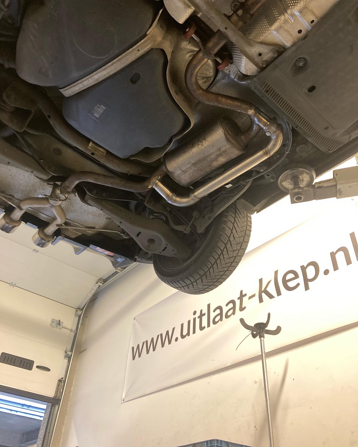 Golf 6 middendemper delete