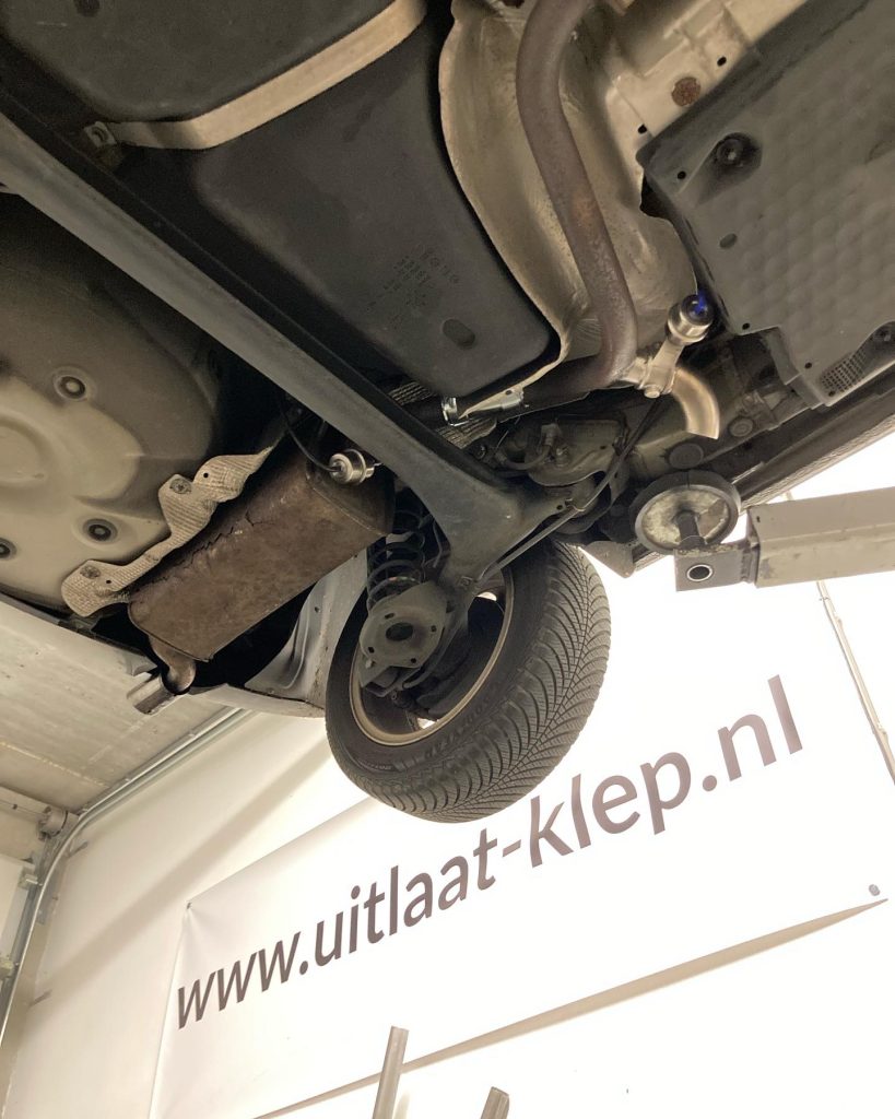 Fiat punto dubbele klep met een cut out