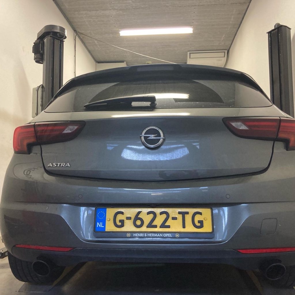 Opel astra dubbele uitlaten