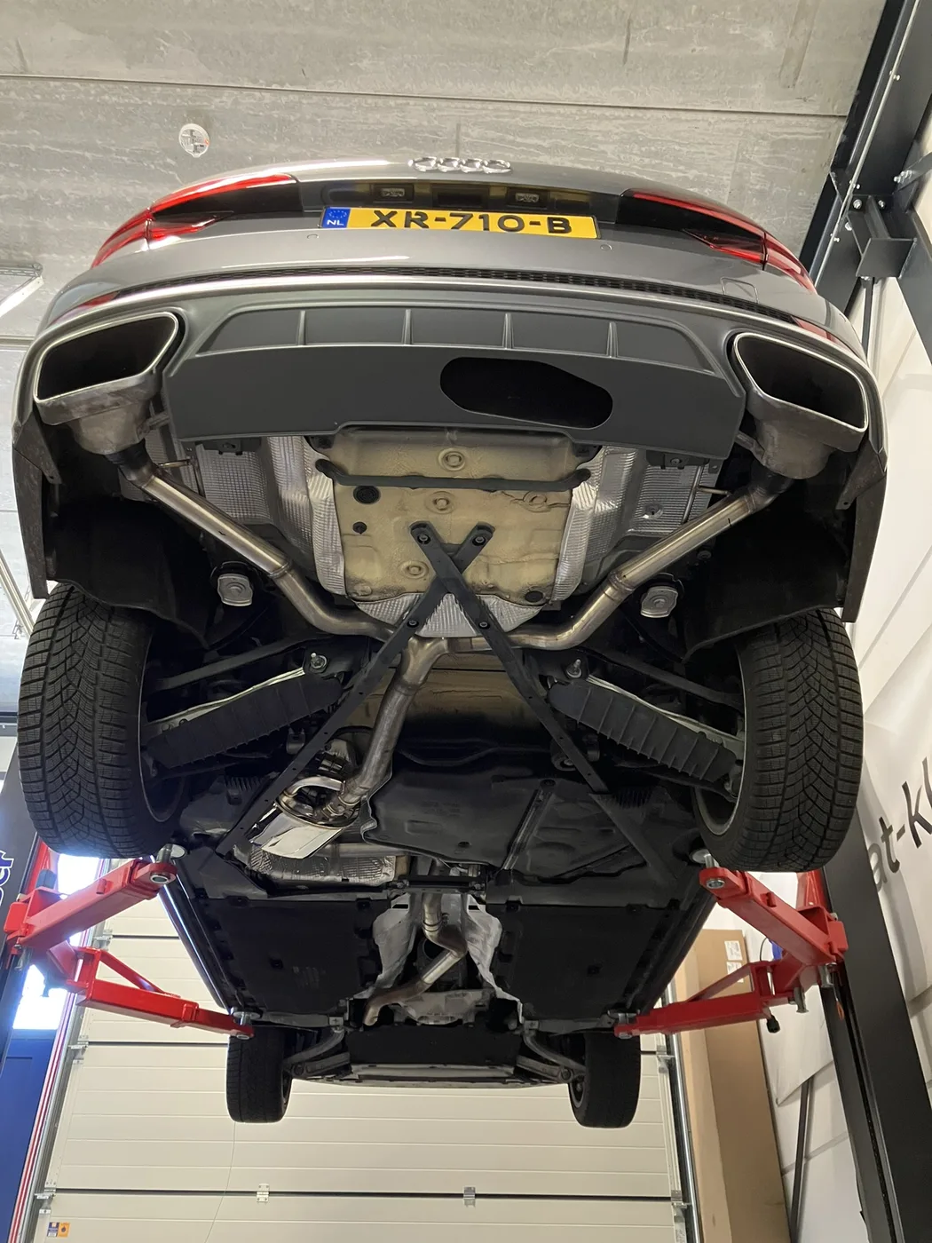 Audi a4 duplex uitlaten met kleppendemper — DV Customs
