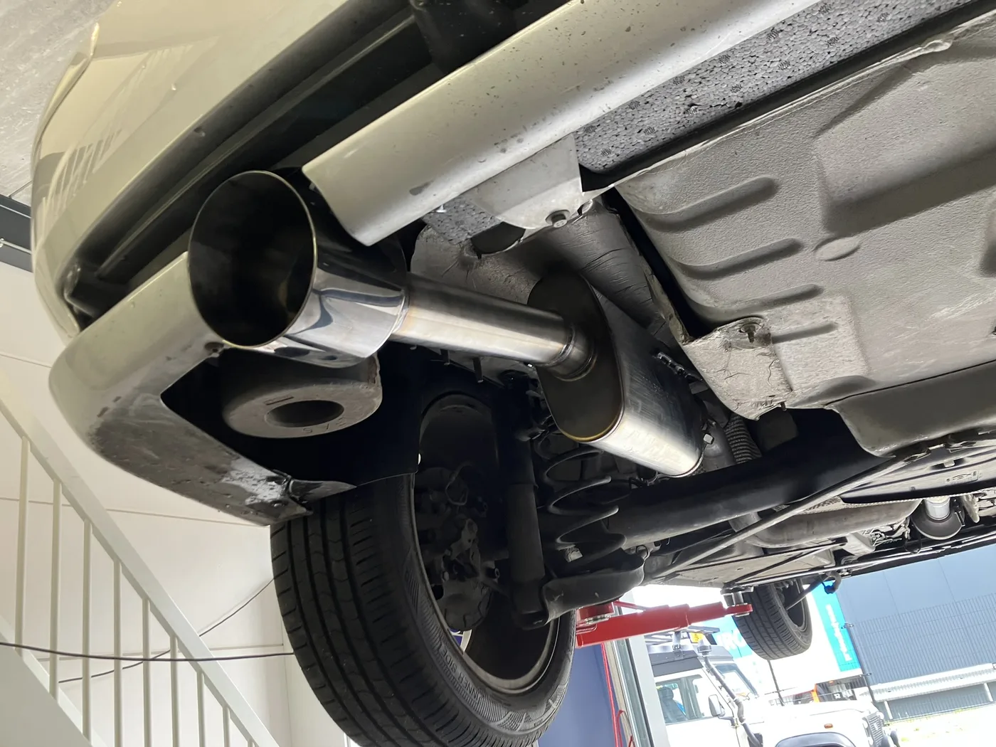 Peugeot magnaflow demper met 5inch sierstuk — DV Customs